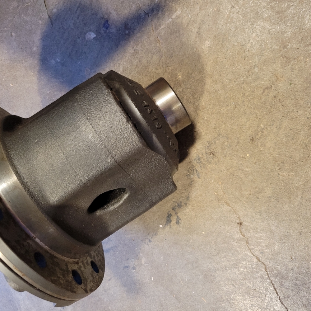 Differential case assembly - Picture 2 of 6